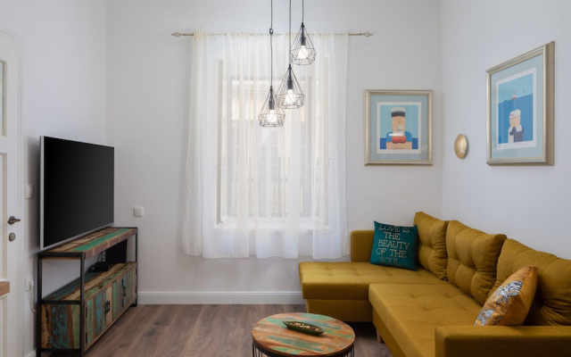Luxury apartment Toni with patio in the heart of Split