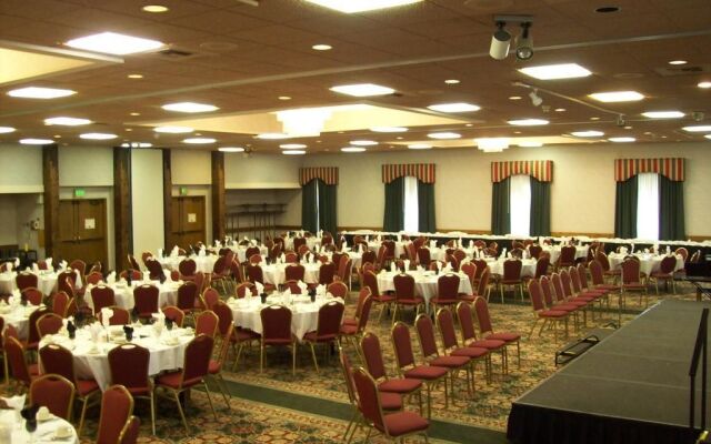 FairBridge Hotel & Conference Center Yakima