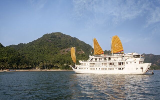 Hera Classic Boutique Cruises