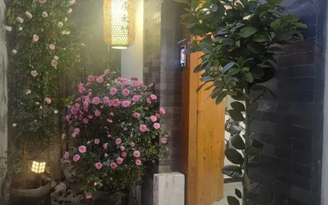 Ju Wuzhu Homestay (Heyuan Pishi Street Branch)