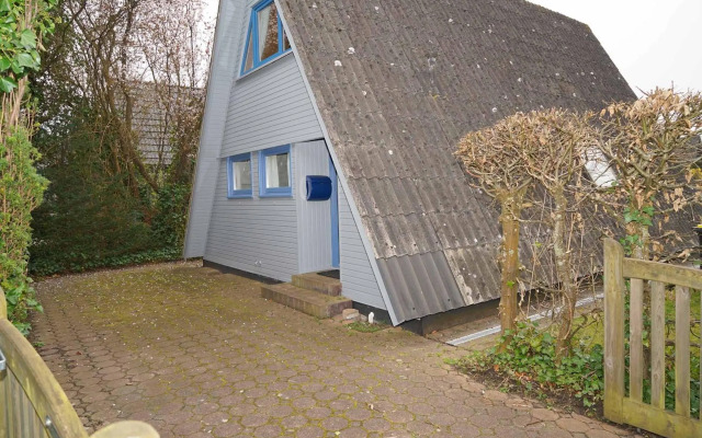 Zeltdachhaus _ grosse Terrasse _ m