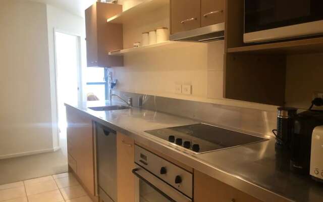 Spacious 2BR Near Westfield Newmarket