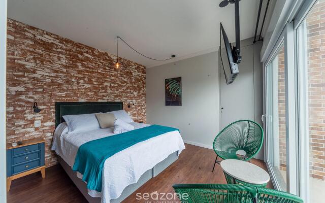 Belissímo apto com lareira em Canela MRA0501