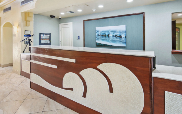 Best Western Plus Deerfield Beach Hotel & Suites