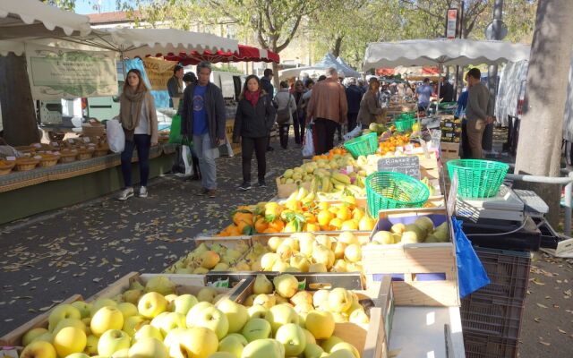 Arles Holiday - La Terrasse