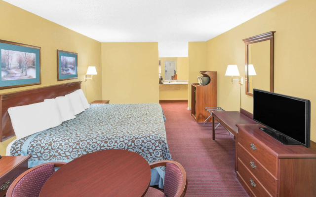 Days Inn North Little Rock East