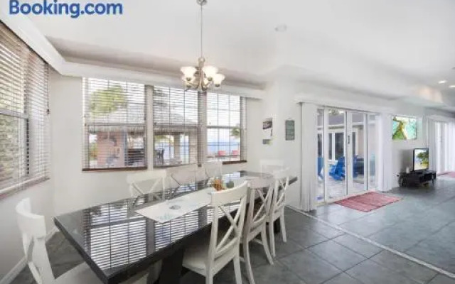 Coconut Beach by Grand Cayman Villas & Condos