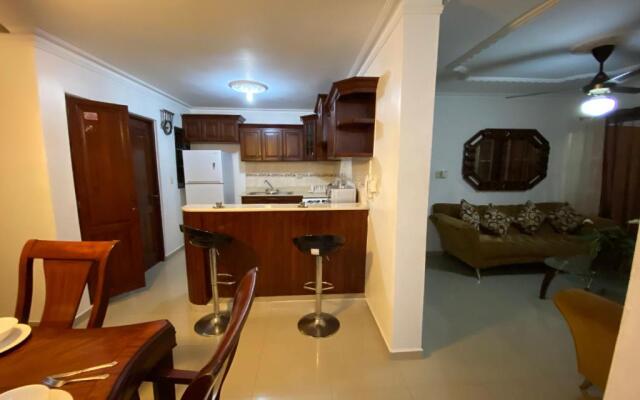 1 DR Huge cozy 3bedroom apartment to stay