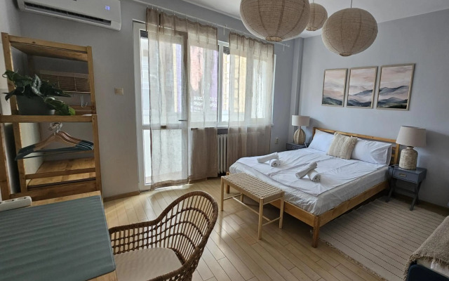 NIKA'S 2BD, Modern, Dondukov Apartment