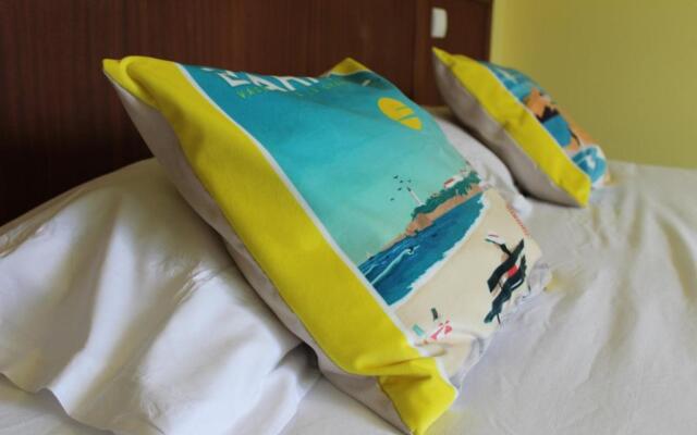Hotel Agur Deneri