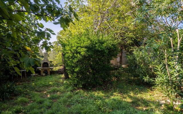 Awesome Apartment in Premantura With 1 Bedrooms and Wifi