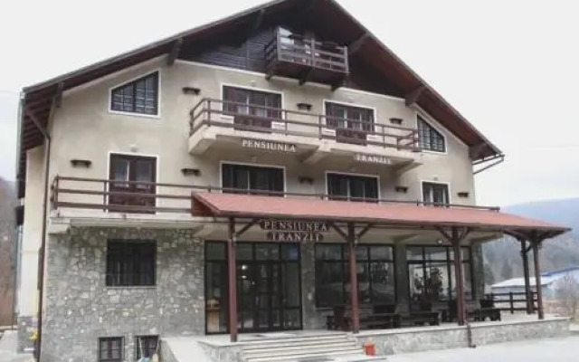 Pensiunea Tranzit