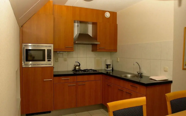 Spacious Holiday Home With Wifi, 20 km From Assen