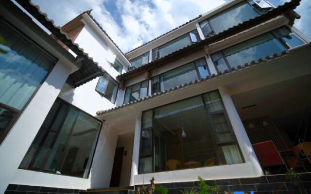 Pu zhe hei he mu Xiao Zhu min su