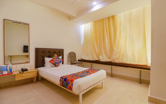 FabHotel Aamantran & Banquet Halls