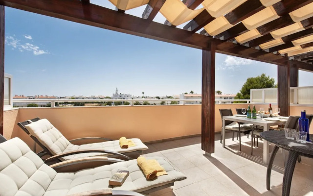 CG 73C - Penthouse - Cabanas Gardens