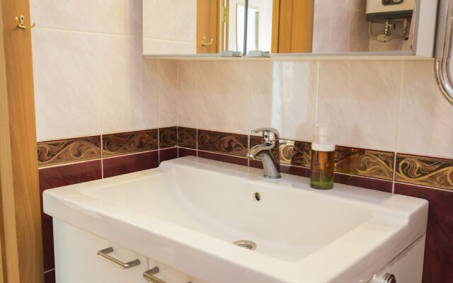 Apartments on Studenaya 68A - apt 9