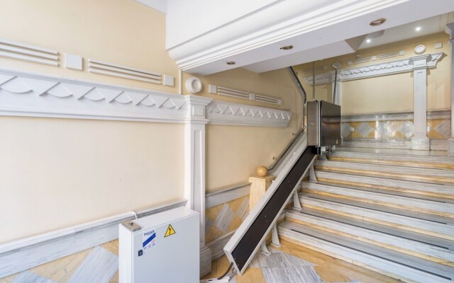 Montalban Suites. Luxury Apartment in the City Center