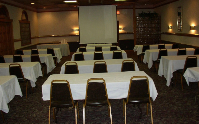 Best Western Plus Wooster Hotel & Conference Center