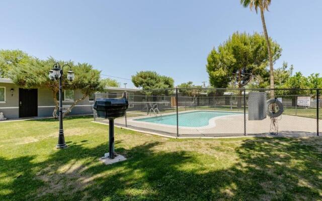 Pool, Old Town, King Bed, 2B/1B