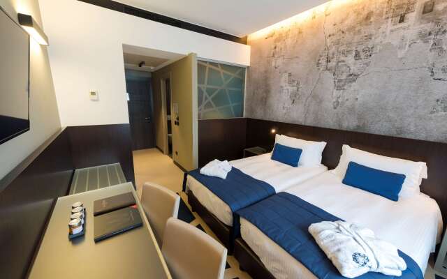 Manin Hotel