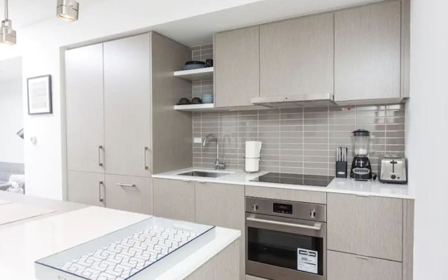 Applewood Suites - Toronto Peter Street