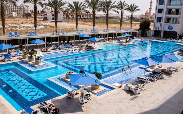 Курортный отель Bellagio Beach Resort