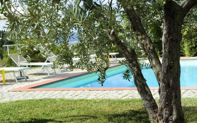 Apartment with One Bedroom in Castelfranco Piandiscò, with Shared Pool