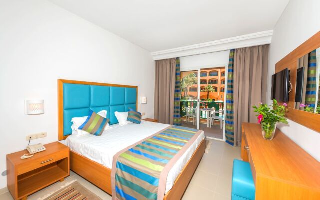 Hotel Marabout - Families and Couples Only