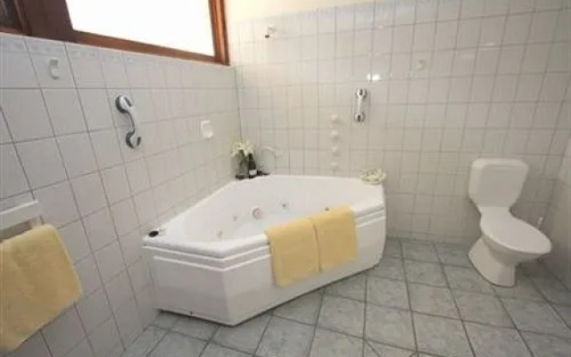 Comfort Inn William Macintosh