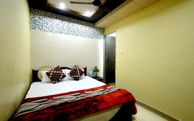 Goroomgo Royal Agrawal Palace Agra