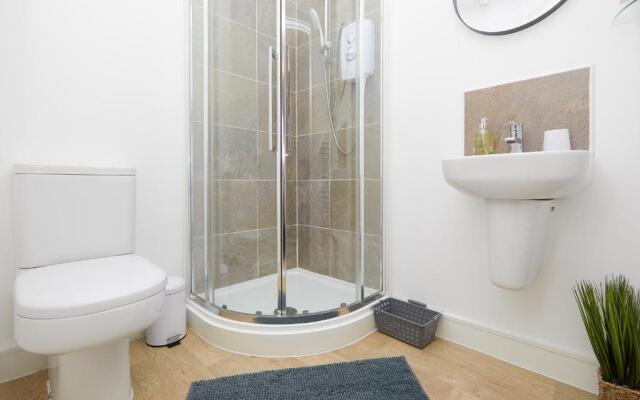 Royal Derby Hospital House (2.5 bath)