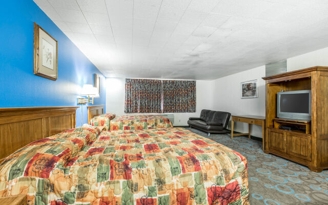 Ventura Grand Inn