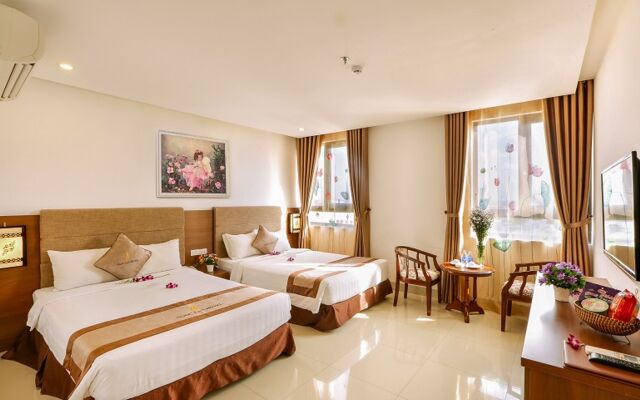 Ngoc Lan Hotel