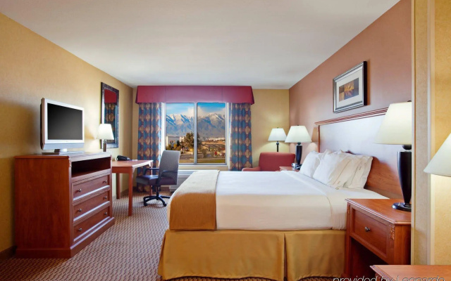 Holiday Inn Express and Suites Ontario Airport by IHG