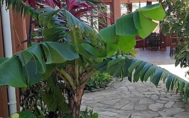 Hotel Bar y Restaurant Julid