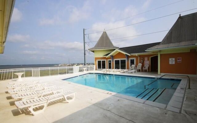 402 Playa Flamingo - 2 Br Condo