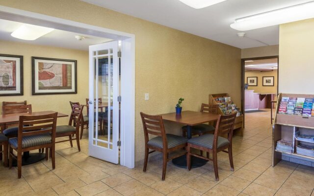 Motel 6 Eau Claire, WI