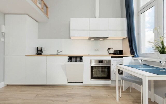 Apartments Poznan MTP by Renters