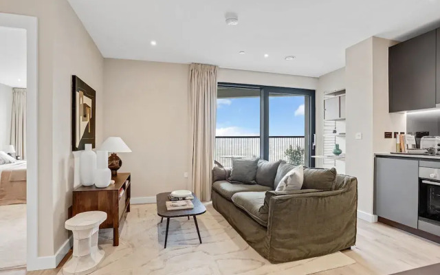 Chic One-bedroom Apartment Near Stratford