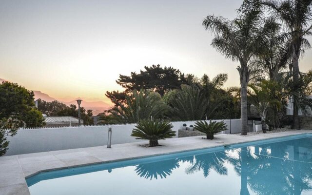 Capo Cabana Guesthouse