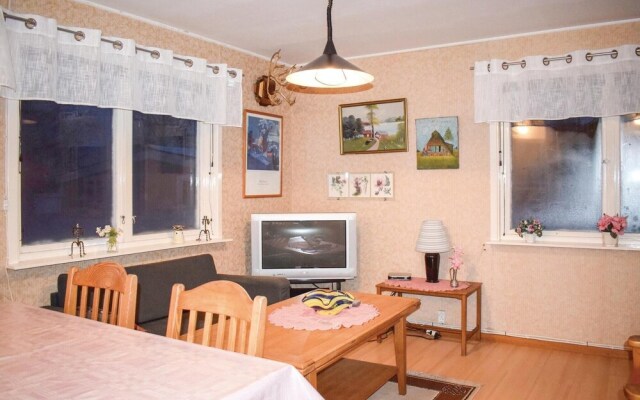 Awesome Home in Älmhult With 2 Bedrooms and Wifi