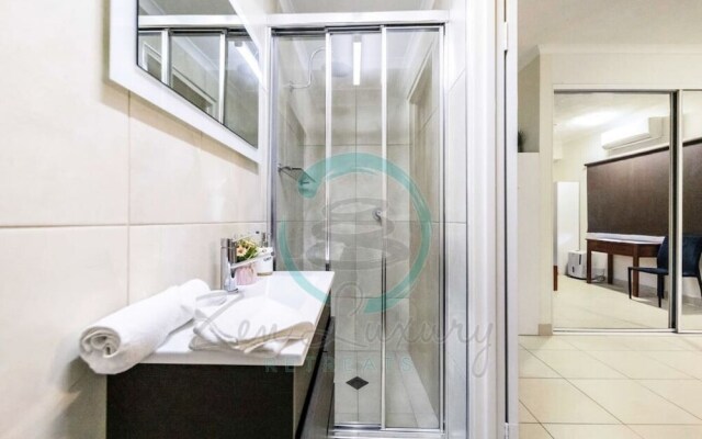 ZEN FORESHORE - 2 Bedroom Apt with Pool