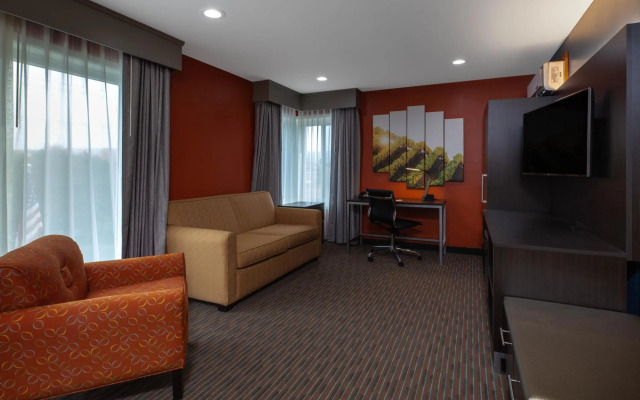 Hotel Vinea, a Travelodge by Wyndham