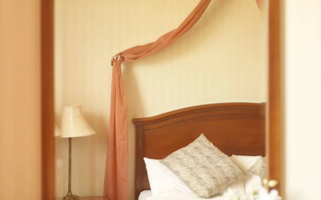 River Island Hotel