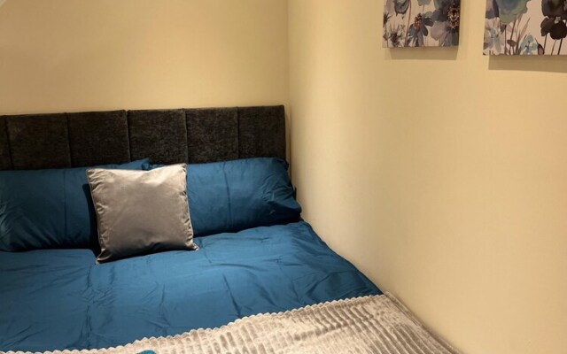 Central Location 2-bed Apartment in Maidstone