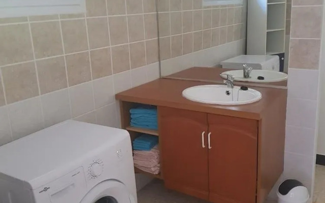 Appartement à Nîmes en pleine nature avec Piscine