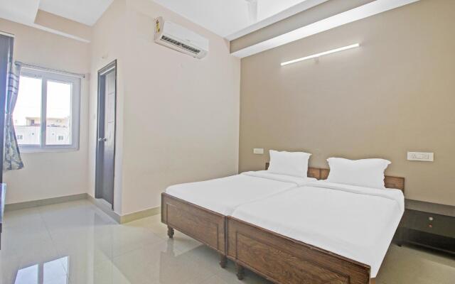 OYO Flagship 83247 Hillside Hotels dlf Gachibowli