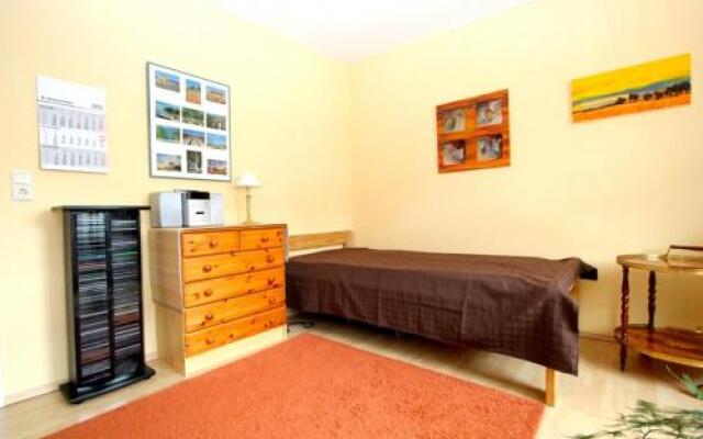 2 Private Single Rooms (5099)