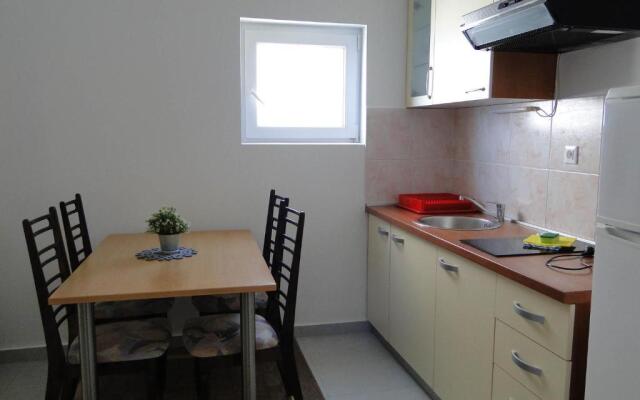 Apartmani Tepli Bok